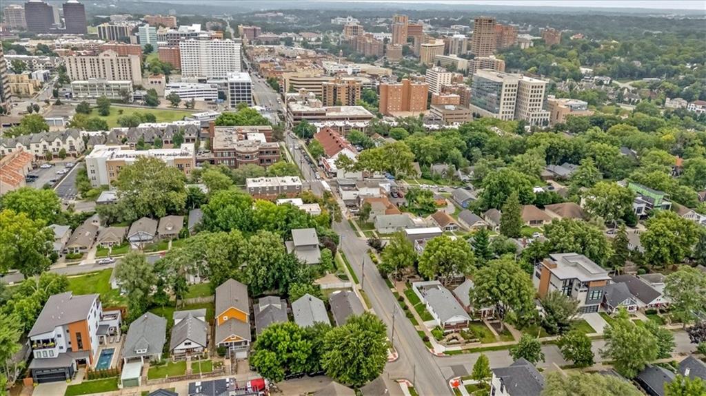 4651 Terrace St, Kansas City, MO 64112