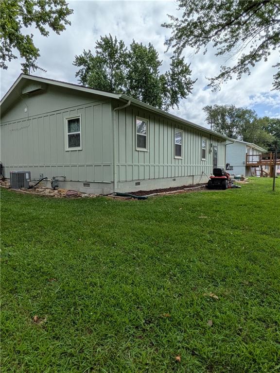 705 Park St, Oskaloosa, KS 66066
