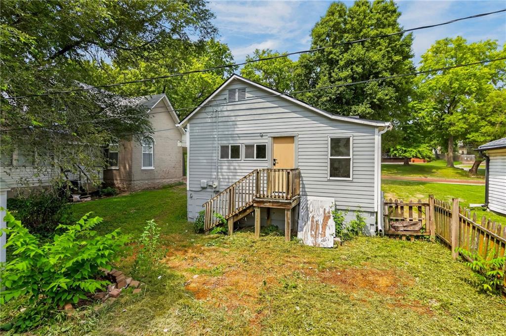 604 Laramie St, Atchison, KS 66002