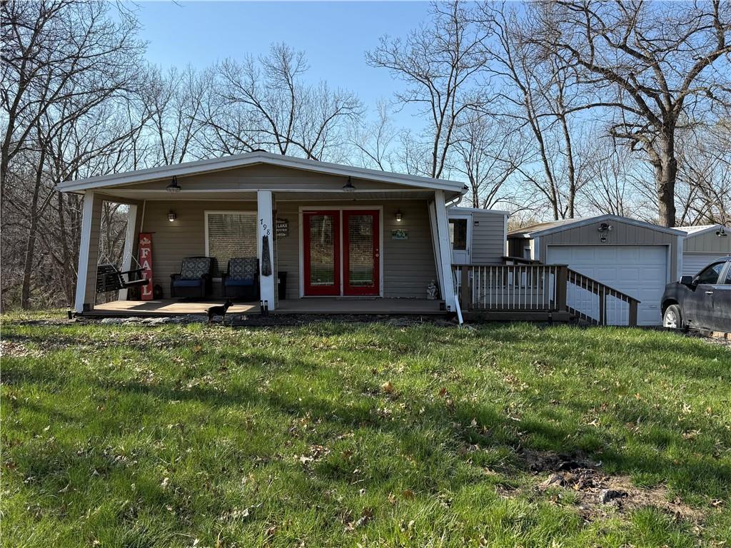 798 Lake Viking Ter, Altamont, MO 64620