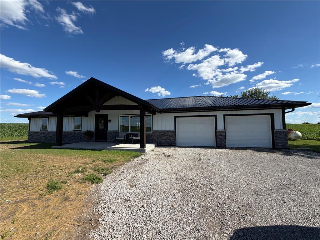 6890 SE Rogers Rd, Cameron, MO 64429