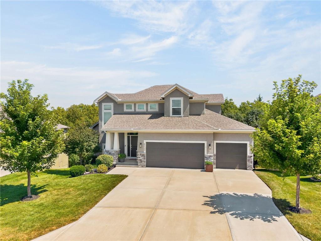 8425 Laramie St, De Soto, KS 66018