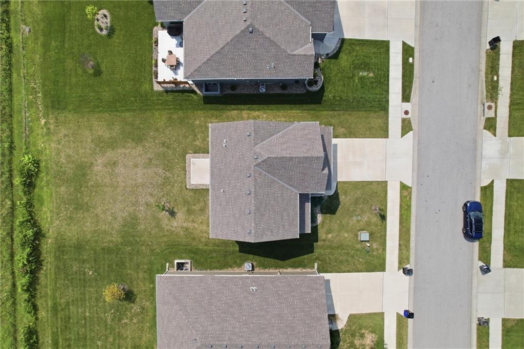 2113 SW Rutherford Dr, Lee's Summit, MO 64082