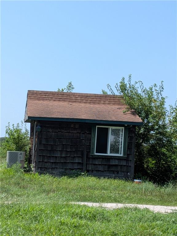 936 SW 13 Hw, Leeton, MO 64761