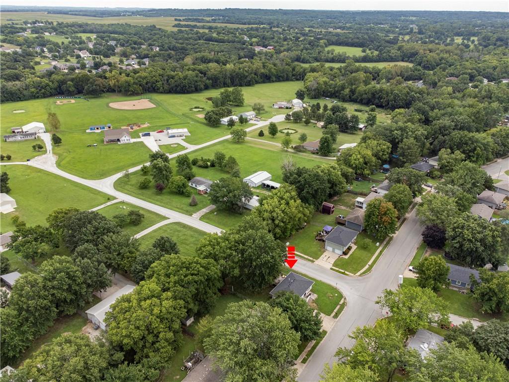 1509 SE Royal St, Oak Grove, MO 64075