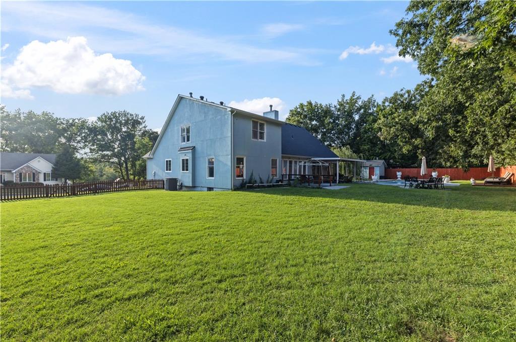 7407 Marion Ave, Kansas City, MO 64133