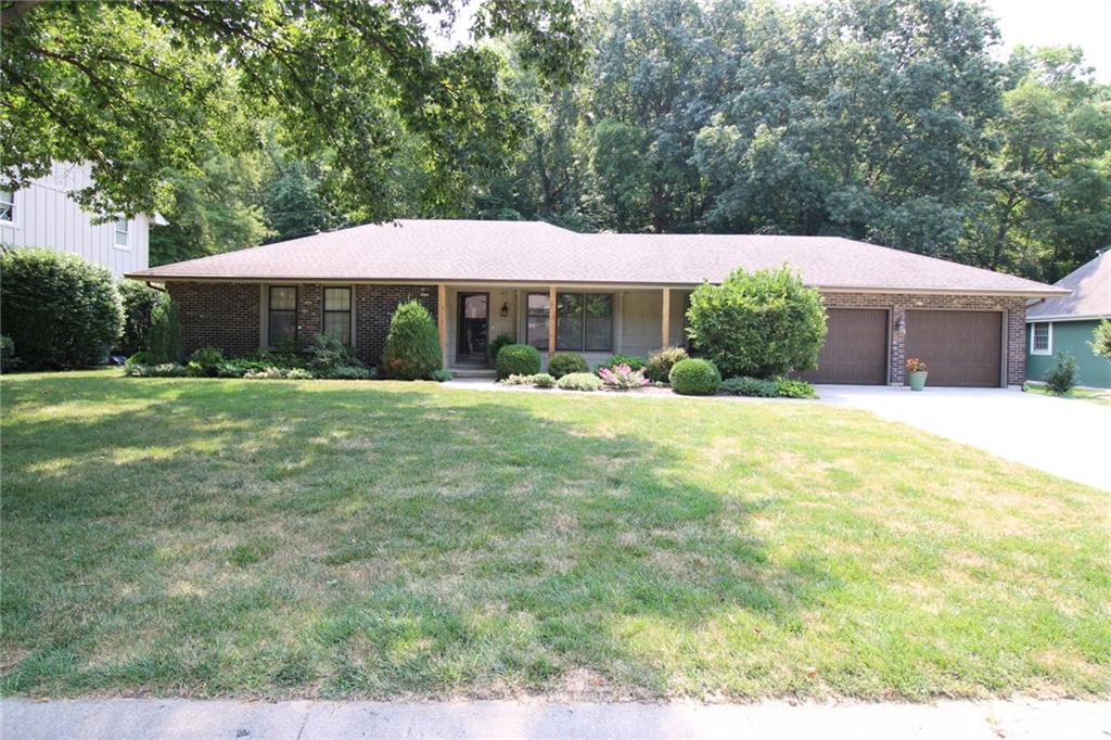 103 NW 59th Pl, Gladstone, MO 64118