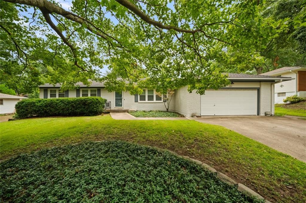 1601 NE 77th St, Kansas City, MO 64118