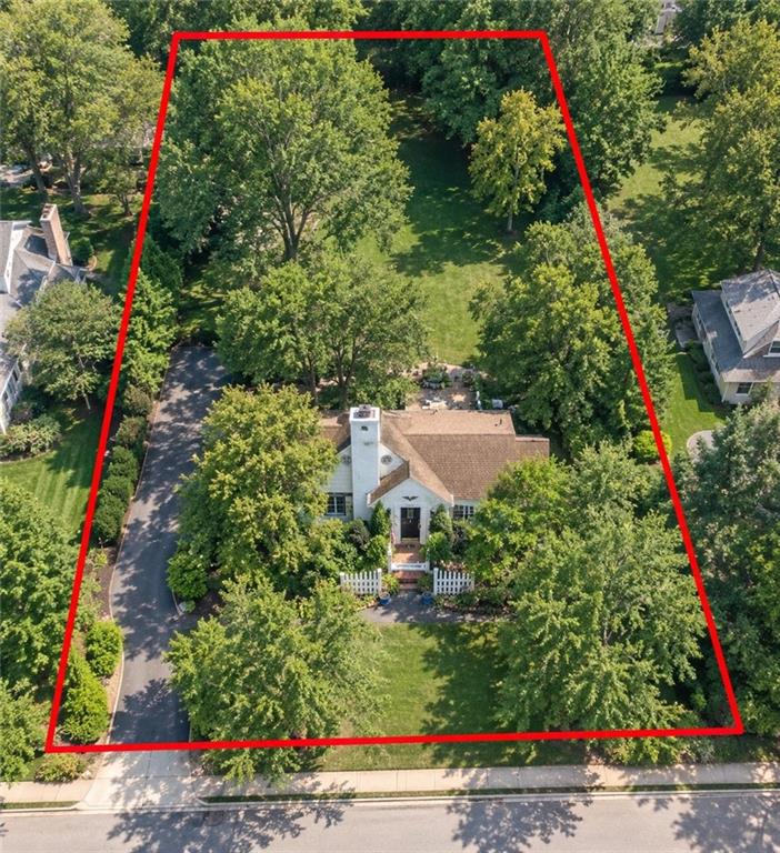 2301 W 95th St, Leawood, KS 66206