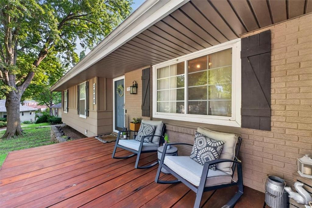 3908 S Stayton Ave, Independence, MO 64055