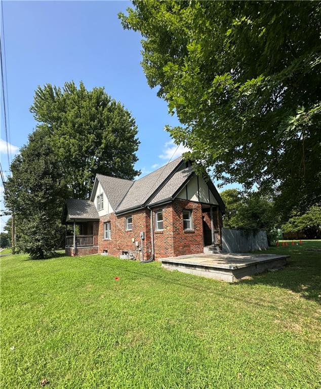 1701 E Mechanic Ave, Independence, MO 64050