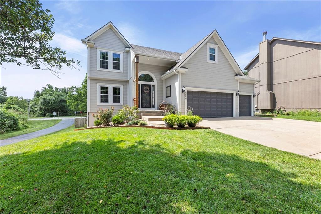 14549 W 152nd Pl, Olathe, KS 66062