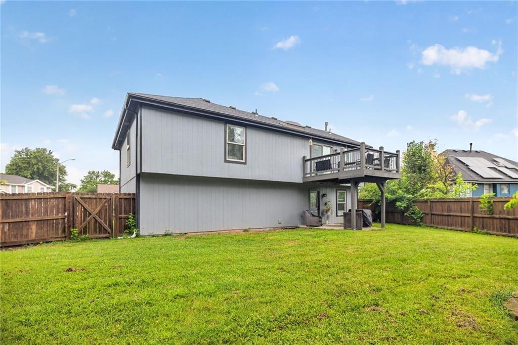 10307 NW 85th Ct, Kansas City, MO 64153