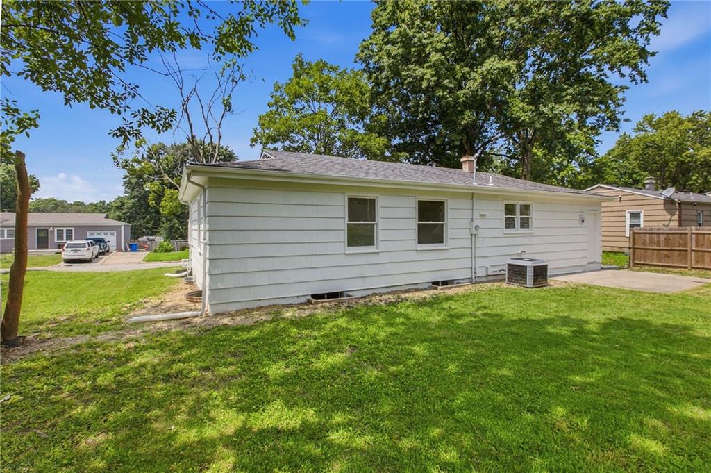 3313 Vermont Ave, Independence, MO 64052
