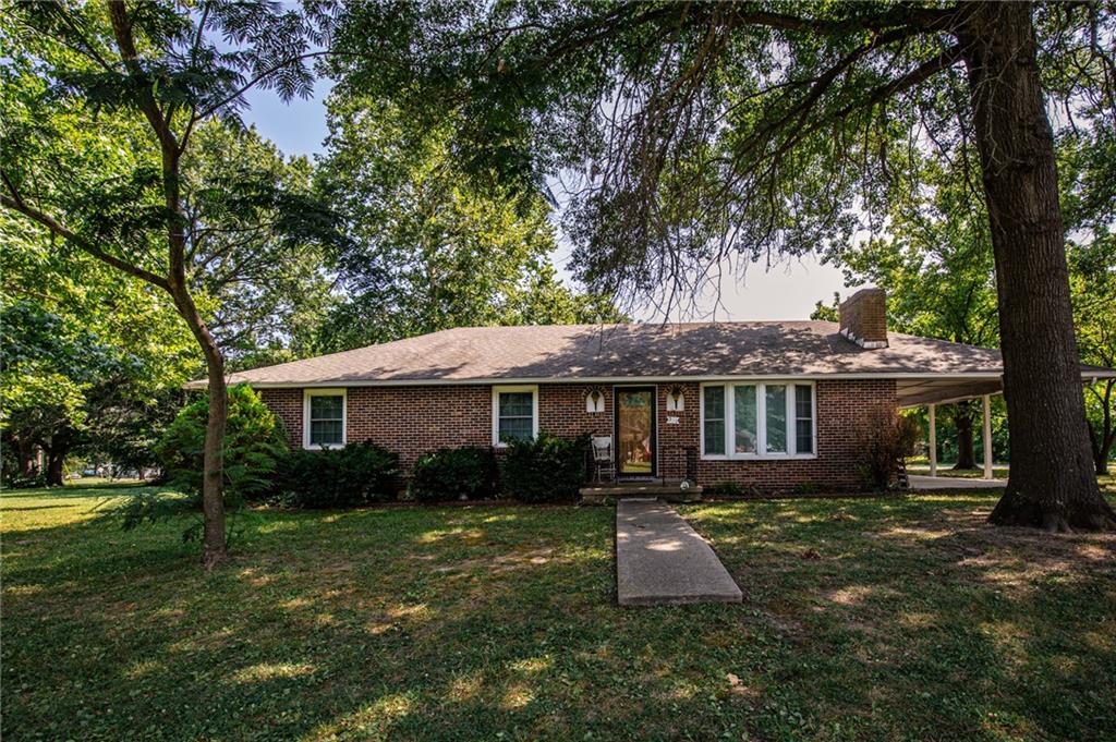 501 E Oak St, Rich Hill, MO 64779