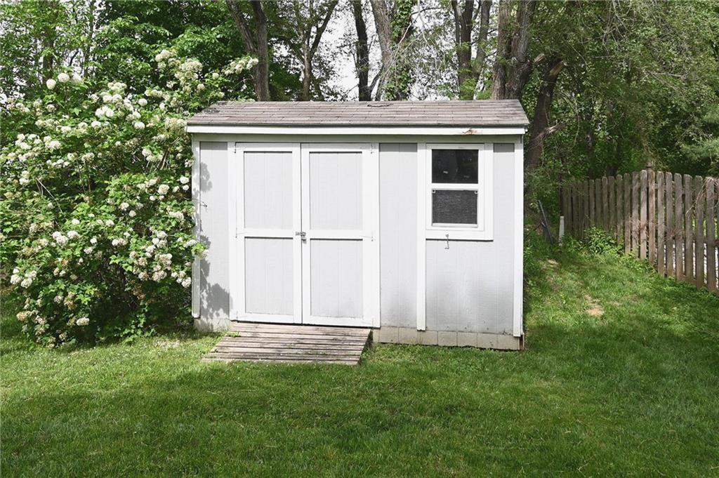 14 Sandi Cir, Dearborn, MO 64439