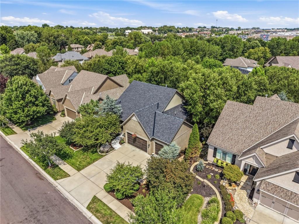 16025 Eby St, Overland Park, KS 66085