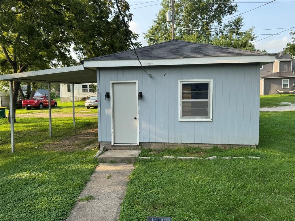 508 W Miami St, Paola, KS 66071