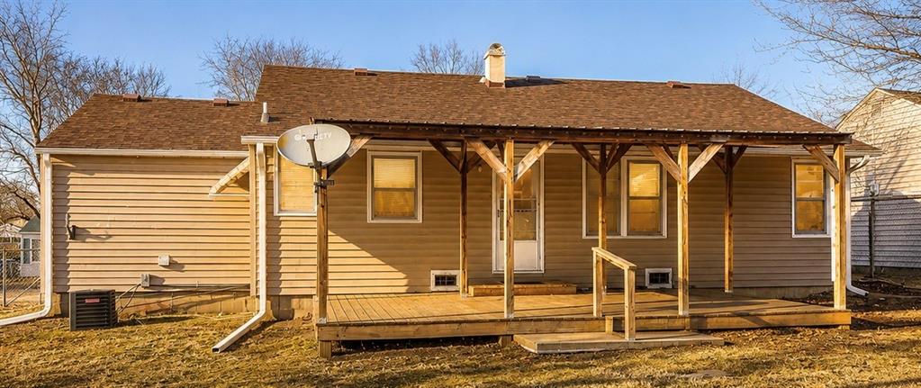 1428 Cooper St, Chillicothe, MO 64601