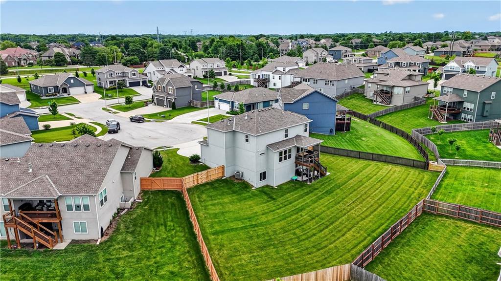 6619 NW 105th Ct, Kansas City, MO 64154