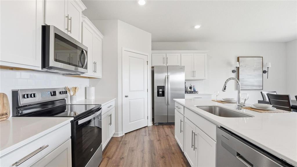 36443 W 102nd Pl, De Soto, KS 66018