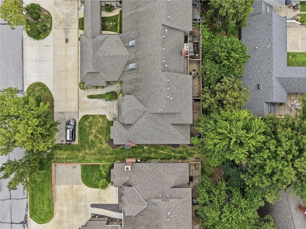 3411 Seminole Dr, Lawrence, KS 66047