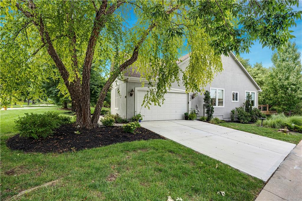 14349 Norwood St, Leawood, KS 66224