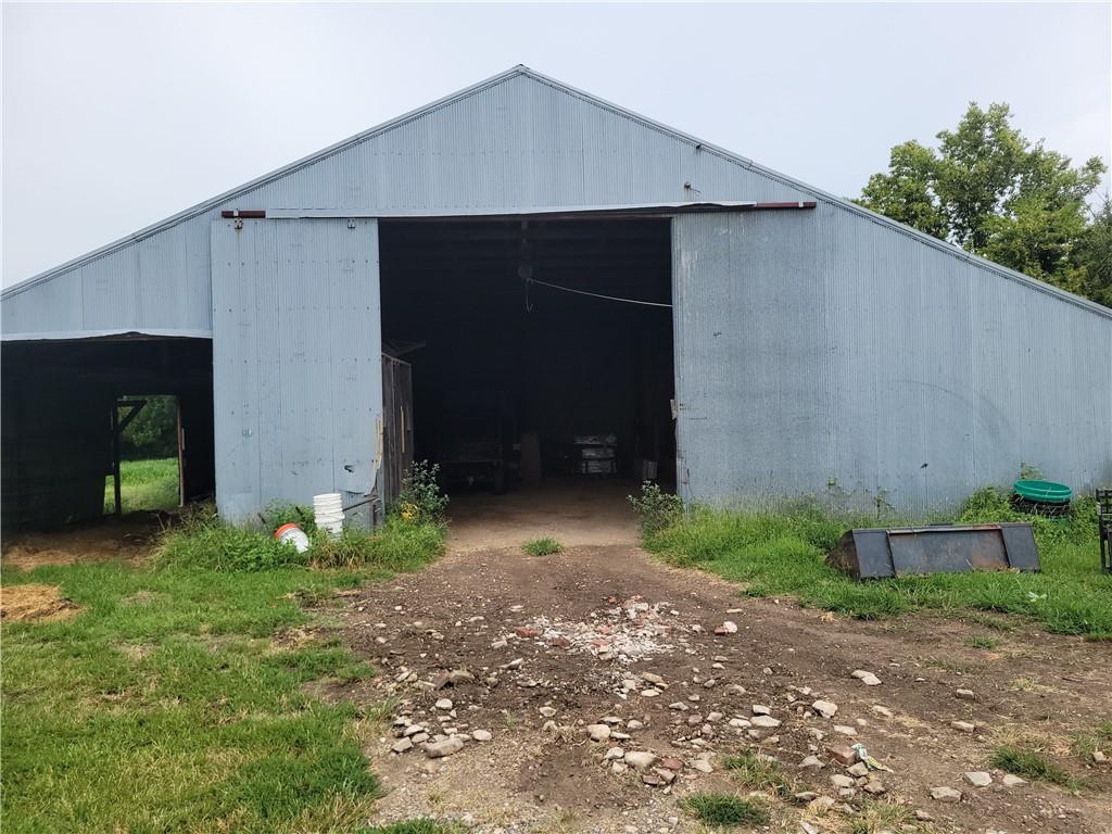 809 N Western Ave, Girard, KS 66743