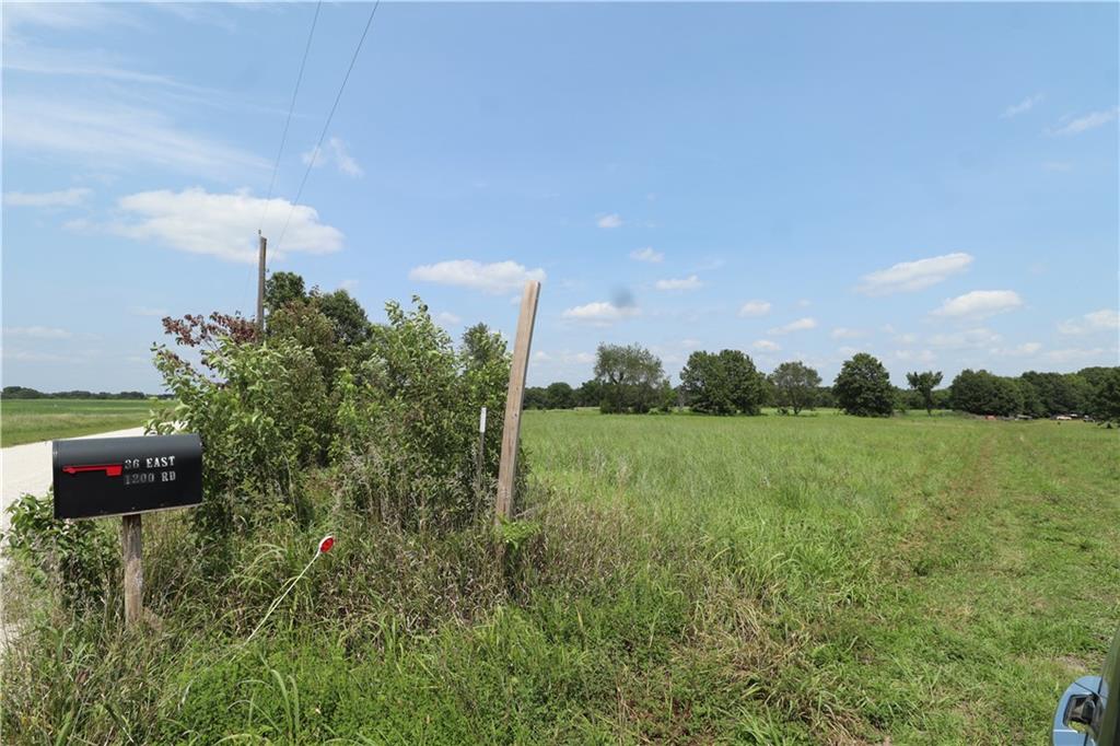 36 E 1200th Rd, Baldwin City, KS 66006