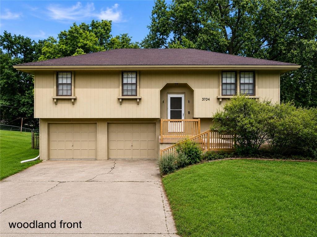 3704 N Woodland Ave, Kansas City, MO 64116