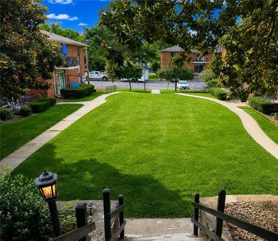 8215 Santa Fe Dr #2, Overland Park, KS 66204