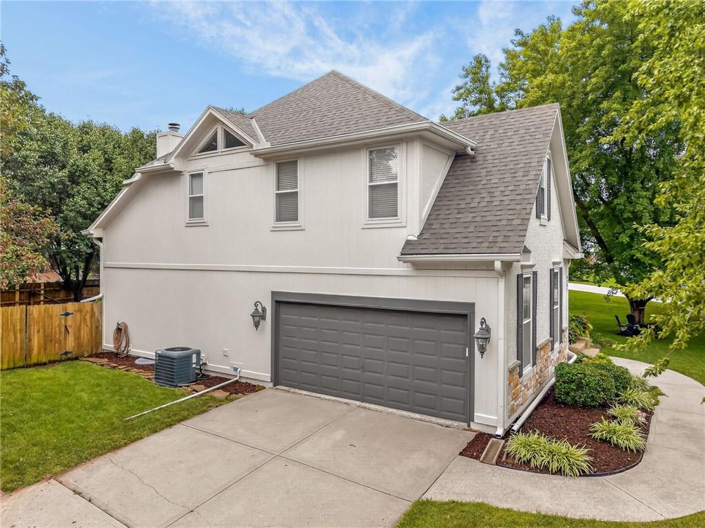 8201 NW 80th Ter, Kansas City, MO 64152