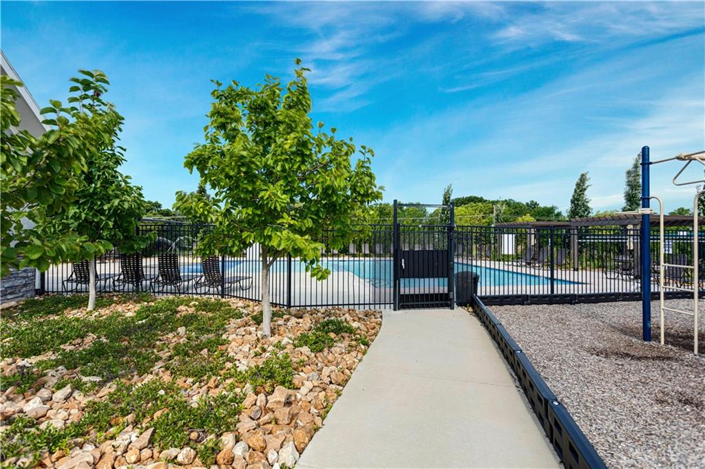 13362 W 147th St, Olathe, KS 66062