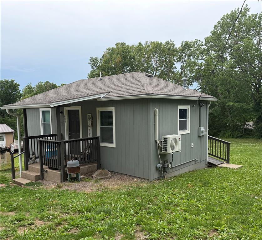 604 S Second St, Richmond, MO 64085