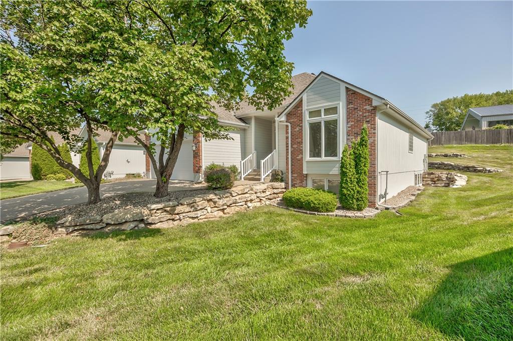 17904 E 29th St S, Independence, MO 64057