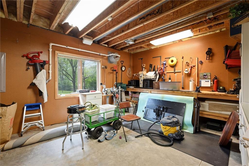 12573 Farley St, Overland Park, KS 66213