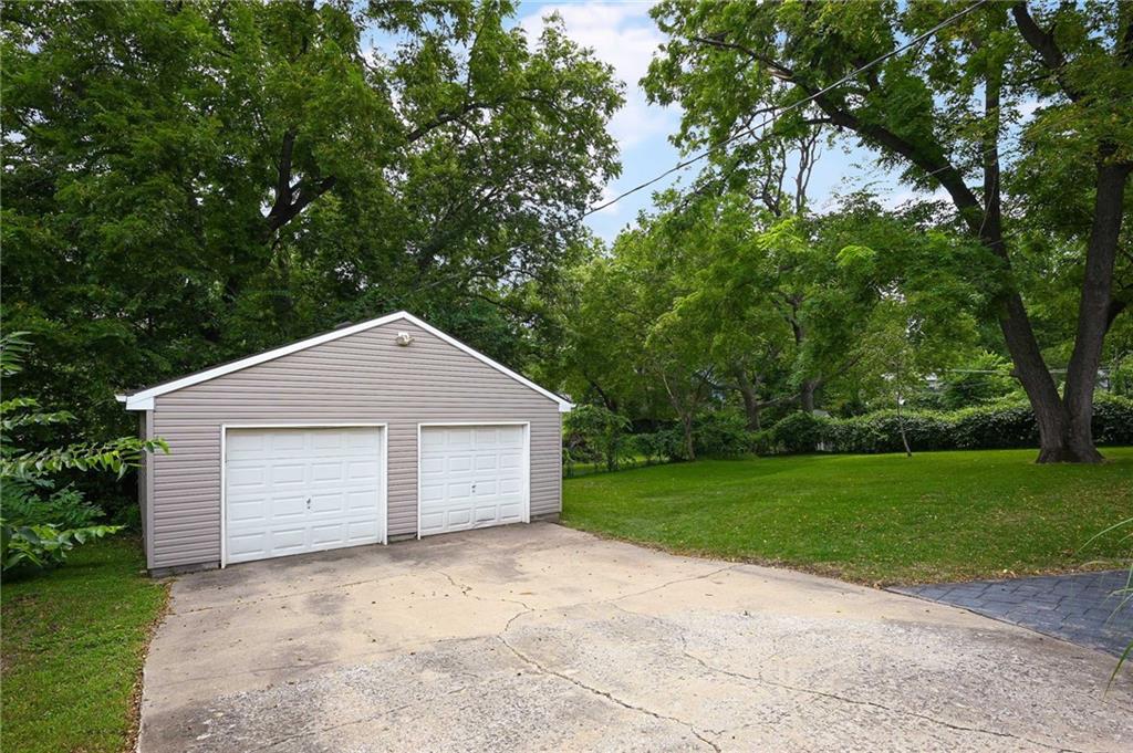 5539 Goodman St, Mission, KS 66202