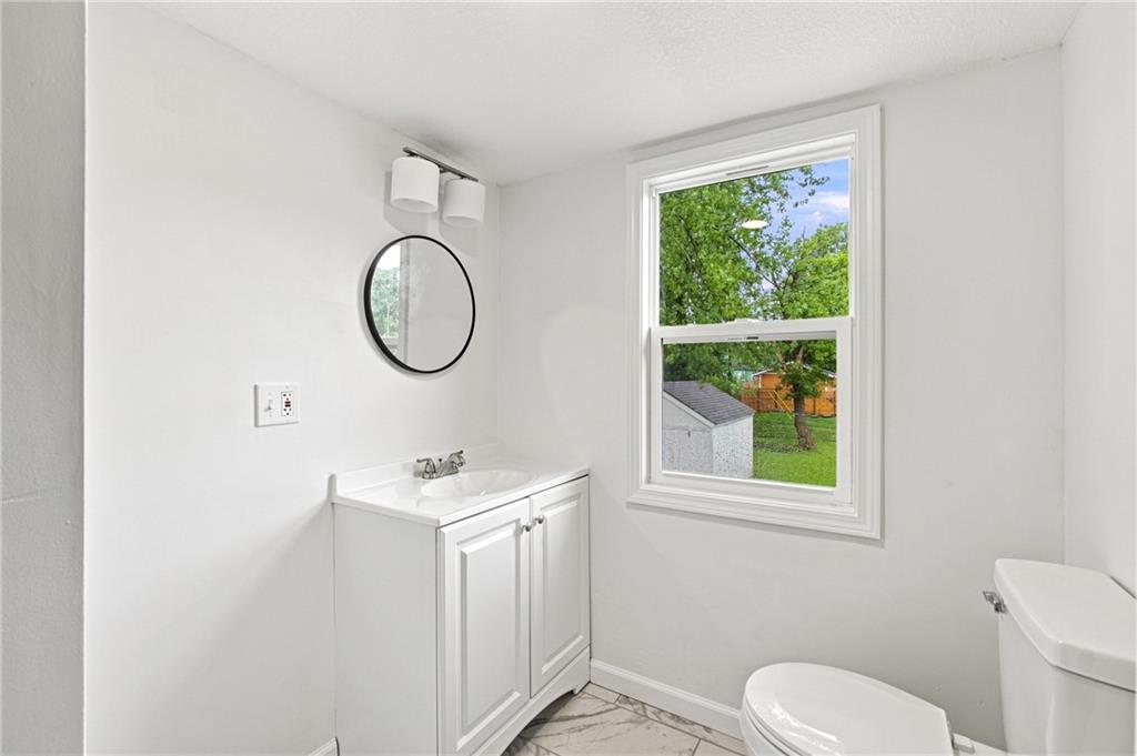 2800 S 8th Ter, Kansas City, KS 66103