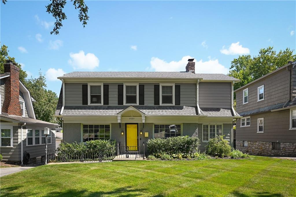 5629 Oak St, Kansas City, MO 64110