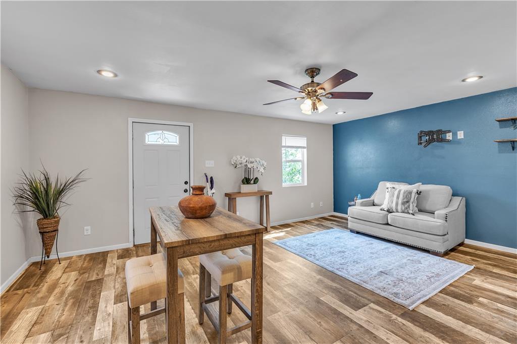 122 W Walnut St, Troy, KS 66087