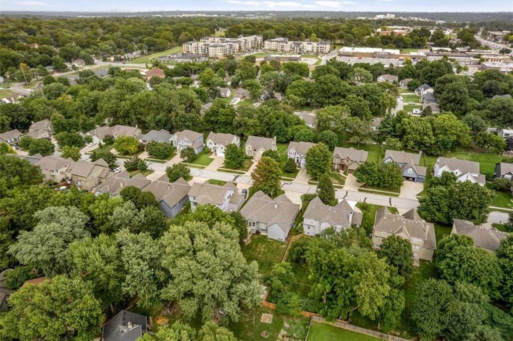 7326 Charles St, Shawnee, KS 66216