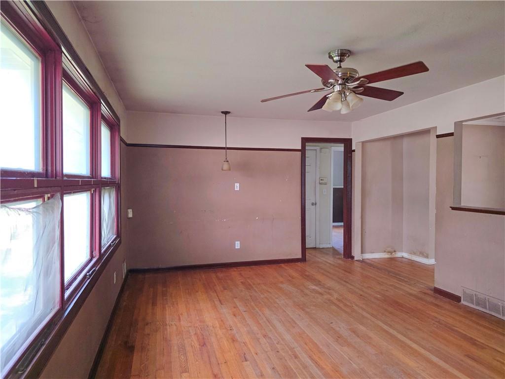 8504 E 85th St, Raytown, MO 64138