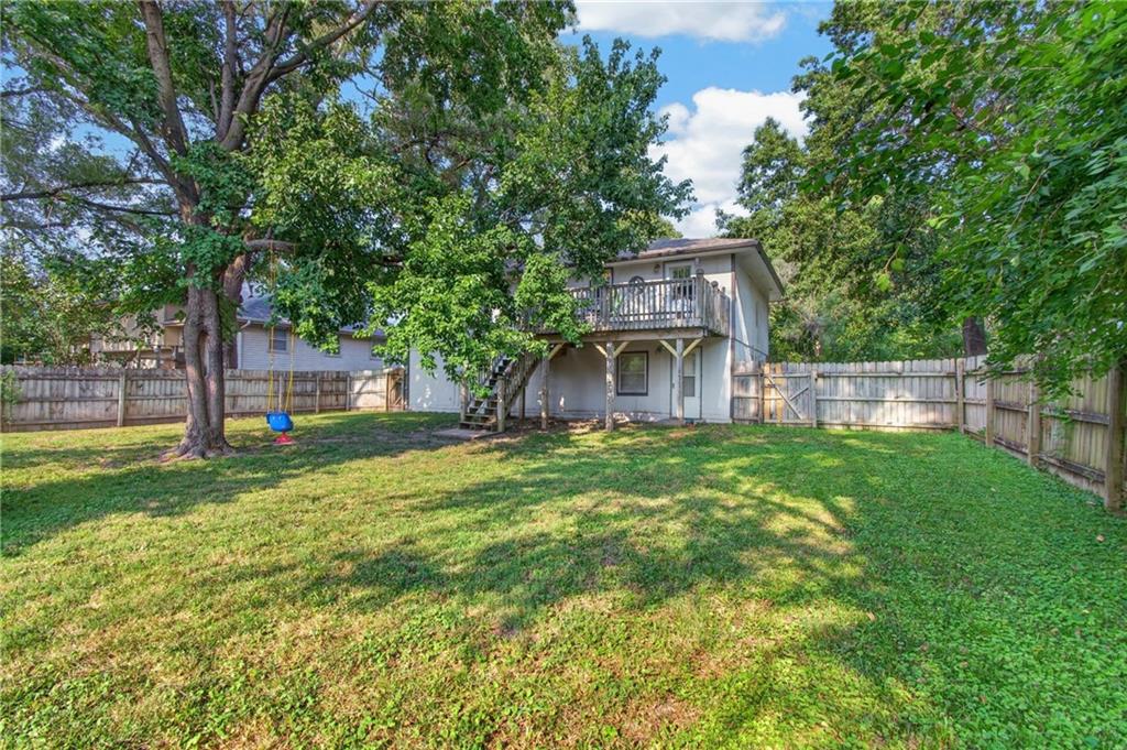 302 N Clark St, Kearney, MO 64060