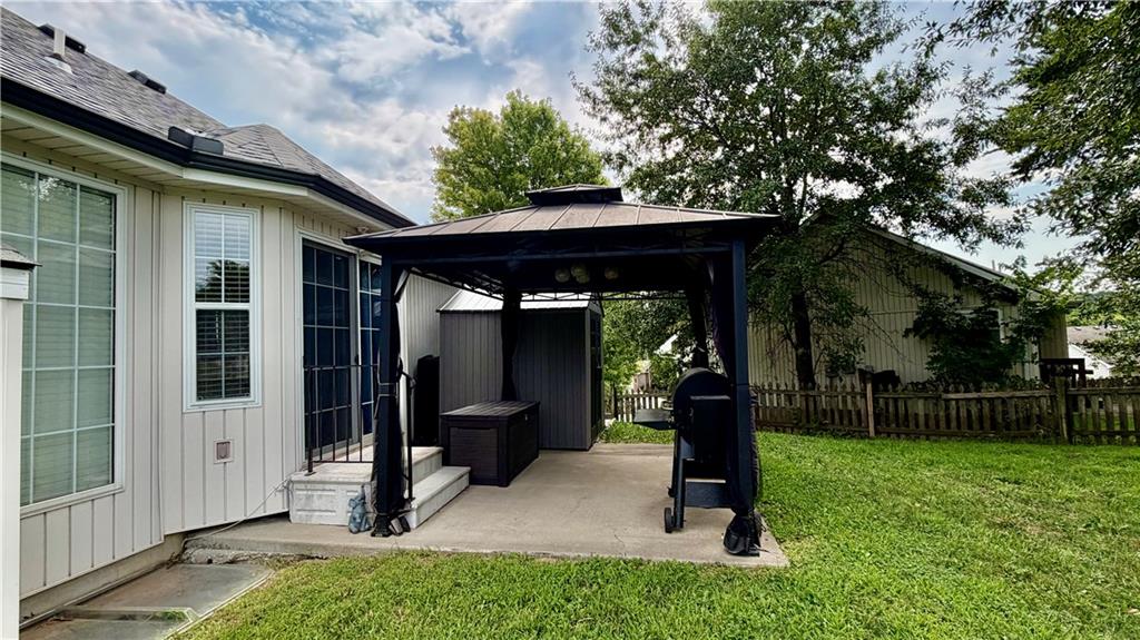 3708 N 112th St, Kansas City, KS 66109