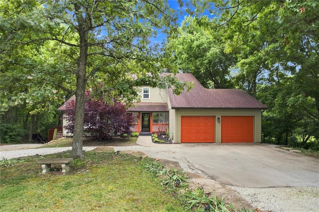 15421 Kansas Ave, Basehor, KS 66007