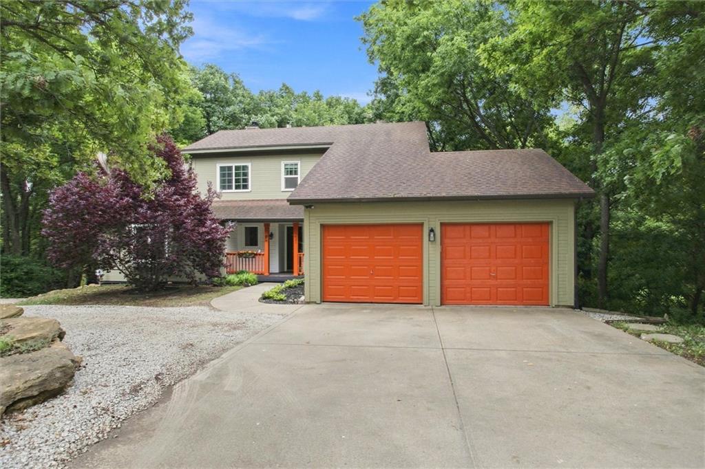15421 Kansas Ave, Basehor, KS 66007