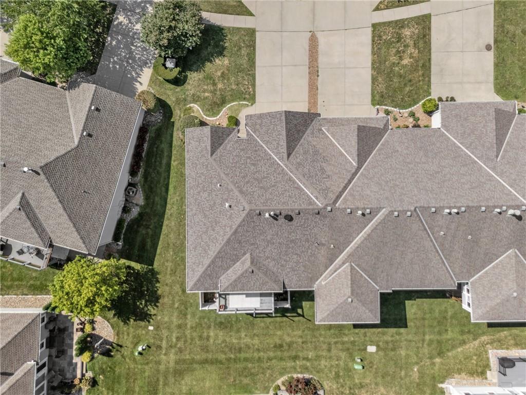 9613 N Locust Dr, Kansas City, MO 64155