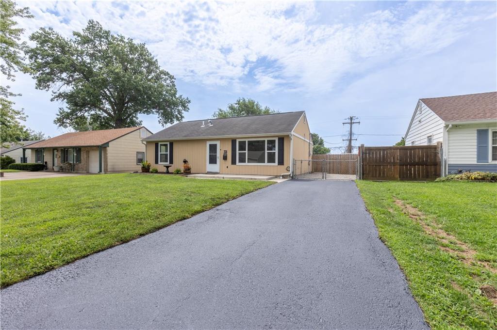 607 NE 66th Ter, Gladstone, MO 64118