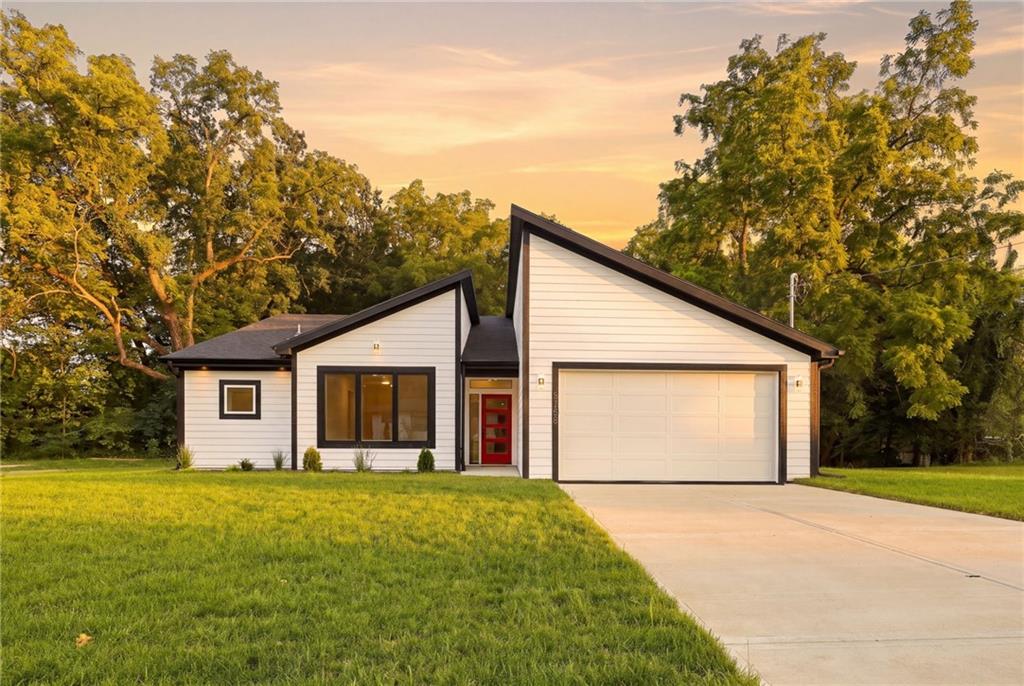 5705 Tauromee Ave, Kansas City, KS 66102