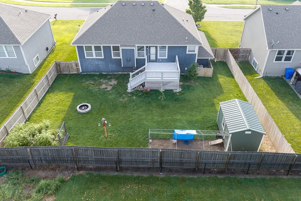836 N Oak Ter, Tonganoxie, KS 66086